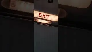TEST EMERGENCY EXIT LIGHT ( AFT GALLEY PANEL B737NG)