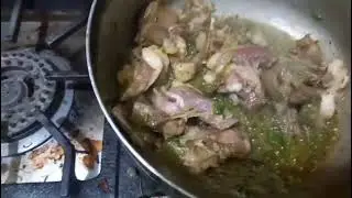 How to make Dayghi alu gosht?