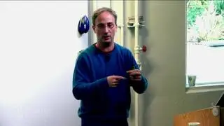 A Finite Alternation Result for Reversible Boolean Circuits