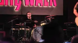 You Hang up Frankie Muniz (live at universal citywalk)