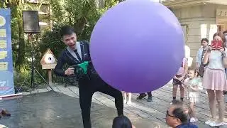馬拉將魔幻氣球秀（2023年8月26日在松山文創園區）