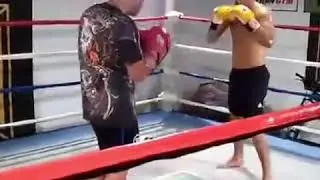 #gokhansaki / Cor Hemmers pad training combo K1 South Korea