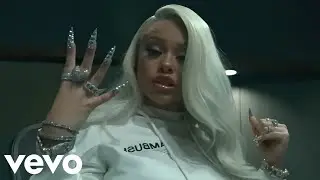 Latto ft. Lil Durk & Moneybagg Yo -  No Handouts [Music Video]