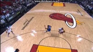 Henry Walker one hand slam vs PHI (2015.02.23)