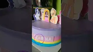 1week nabook pero naging rush 😅 little pony cake & pull apart cupcakes