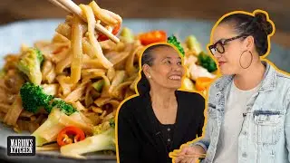 REUNITED! Mama Noi & I cook for the 1ST time since COVID | Thai Pad See Ew Noodles