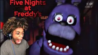 You on your phone and LOOK up to see this | Five Nights at Freddy&rsquo;s
