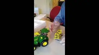 WIKING 77832 - JOHN DEERE VELDHAKSELAAR 8500I 1:32