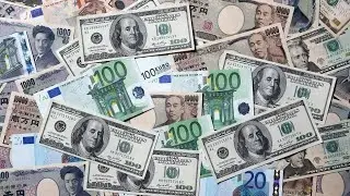 World Currency Reserves Decline by $1 Trillion