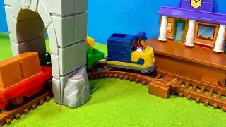 Paw Patrol  Rescue Train Set - paw patrol train