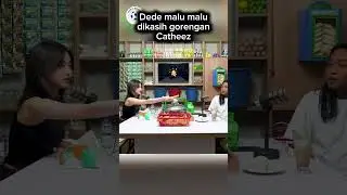 Dede Sunandar malu malu dikasih gorengan Catheez #catheez #dedesunandar #prazteguh #pwk #podcast