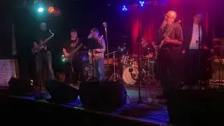 Beat Kitchen - Red House