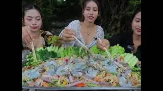 Polin chan   Eating papaya salads with shrimp recipe   Facebook