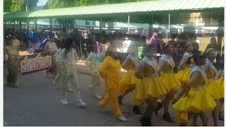Thailand High School Sports Parade ( Tha mai Phun Sawat Rat Nukhun)