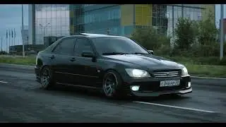 Lexus IS200