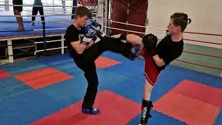 kickboksing, l&aelig;rerikt med mixede niv&aring;er 👍