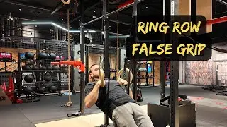 Ring Row avec false grip
