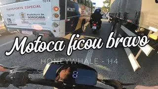 O MOTOCA FICOU BRAVO - NO CORREDOR DE PATINETE - HONEYWHALE H4