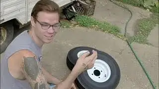 Установка новых шин на восстановленный Jayco 806