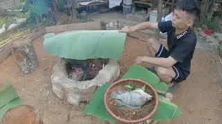 Wild Farm P9 - Traditional grilled fish wrapped in banana leaves by the river &ndash; Peaceful farm life