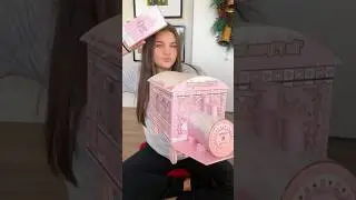 this Advent Calendar is a train?👀🤯