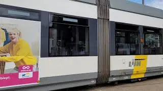 Antwerpen: Berchem Station. Tram nr. 7235, route 4
