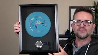 How to create a shadowbox display for a disc golf disc