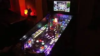 Stern Batman 66 Pinball gameplay with gas attack v.096
