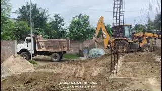 Jcb 3dx super 4x4 blow machine on working construction billing mitti  filling out of room side jcb 