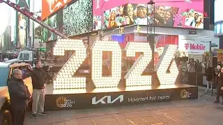 New Year's Eve numerals make their debut in Times Square