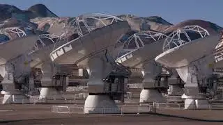 The Atacama Large Millimeter/submillimeter Array