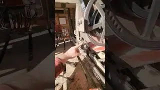 Timberking sawmill, guide bearing replacement #timberking #sawmill
