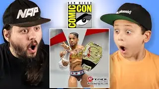 Отец и сын отреагировали на презентацию фигурок WWE на SDCC 2024!