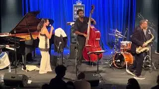 Oiseau de paradis live in Milano