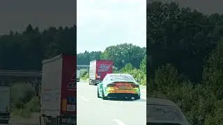 Farbbombe auf der Autobahn &ndash; dieser Audi ist komplett irre! 🚗🔥