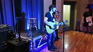 Cut Your Groove (Charlie Worsham) live at Warner Music Studio Nashville 061018