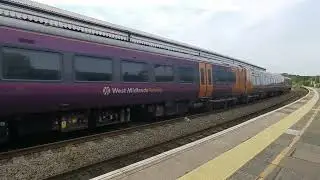 Trains at Worcester Foregate Street