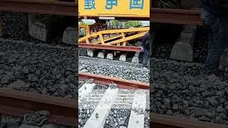 Track Titans: Watch This Robot Lay Railroad Ties Faster Than Human Crews!