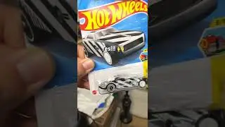 Hi-Roller 2 2025 Hot Wheels C Case Super Treasure Hunt!!! Been a long time since i found a super 👍
