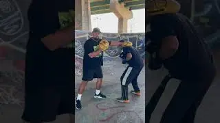 How To Slip A Jab [Boxing Minute] #Shorts