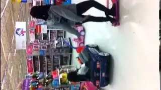 Harlem Shake In Toys r Us!