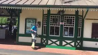 Clark&rsquo;s Trading Post 2020 bear show and diesel train ride part 1