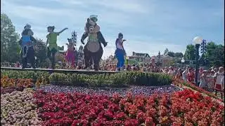 Disneyland character Parade - 1