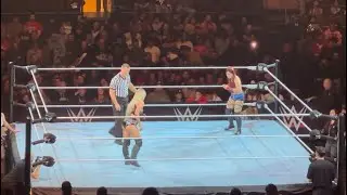 LIV MORGAN vs IYO SKY WWE WOMENS WORLD TITLE MATCH LIVE FROM MSG - WWE HOLIDAY TOUR #wwe