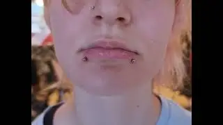 The Piercings. Snake Bite / Lip Piercing by Ferry. www.thepiercings.eu / Insta:@thepierc