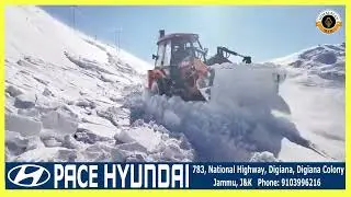 Snow Avalanche Disrupts Traffic on #bandipora #gurez Road; Traffic Restored