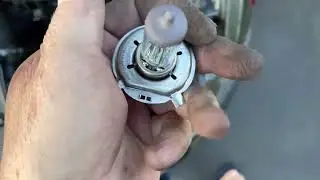 Как установить галогенные лампы H4 9003 Headlight Globe на Ford Fairmont Ghia Falcon Futura Terri...