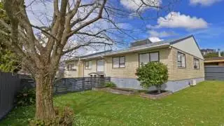 16 White Heron Drive, Royal Heights, Auckland