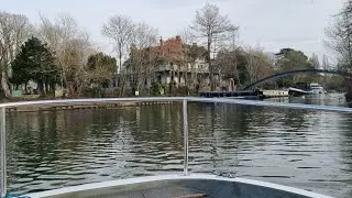 Hampton Court Palace - Windsor Castle 20 Mile Walk along the River Thames Path