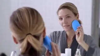 FOREO LUNA 2 professional: The Spa-Like Facial Cleansing Brush & Anti-Aging Device